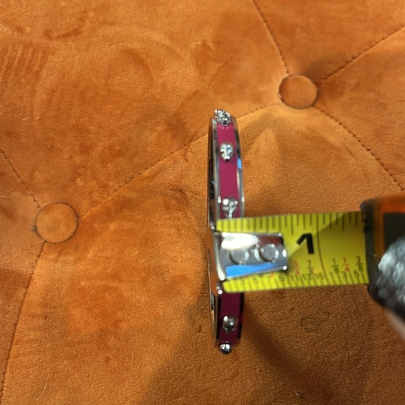 Alexander McQueen raspberry red skull enamel bracelet - Picture 4 of 4